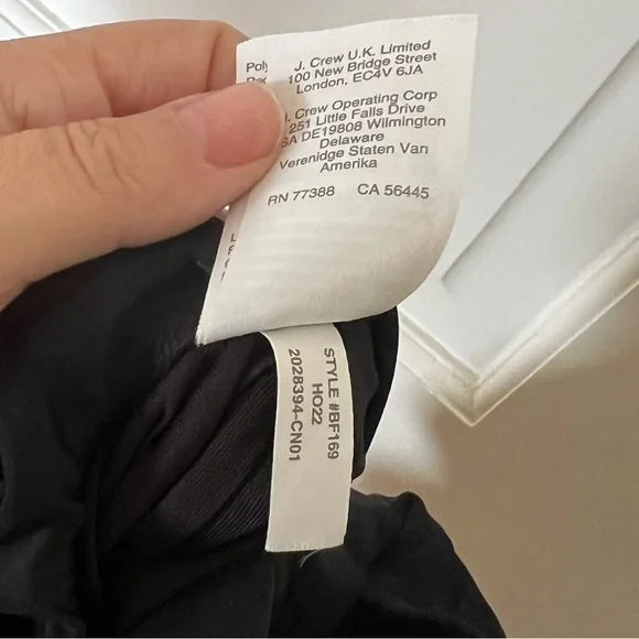 J.Crew Women’s Size 8 One Piece Bathing Suit Black‎ Ruffle Built in Bra Resort - Picture 9 of 11